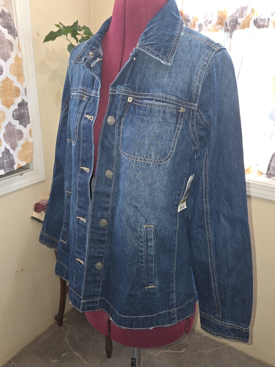 Curve Appeal Jackets & Blazers - NWT, Curve Appeal Denim Jacket - Blue Jean Jacket Size M. GGCP